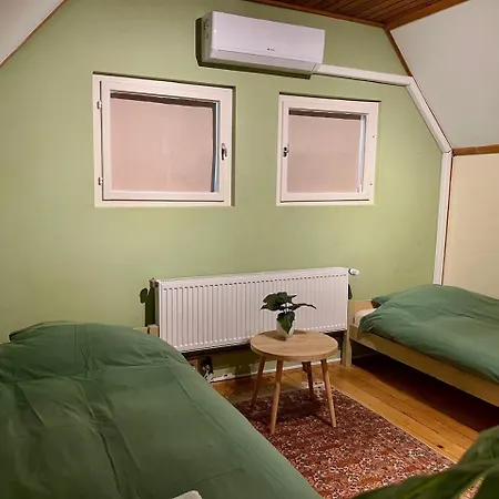 Pet Friendly Near Swimming *
